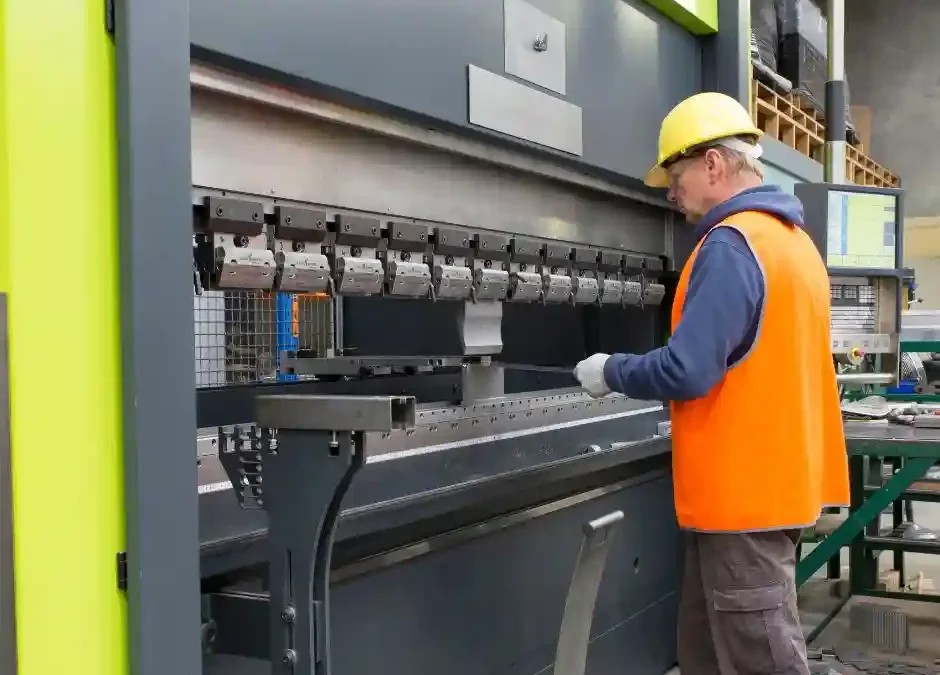 CNC Frezer i Operator Prasy Krawędziowej Niemcy