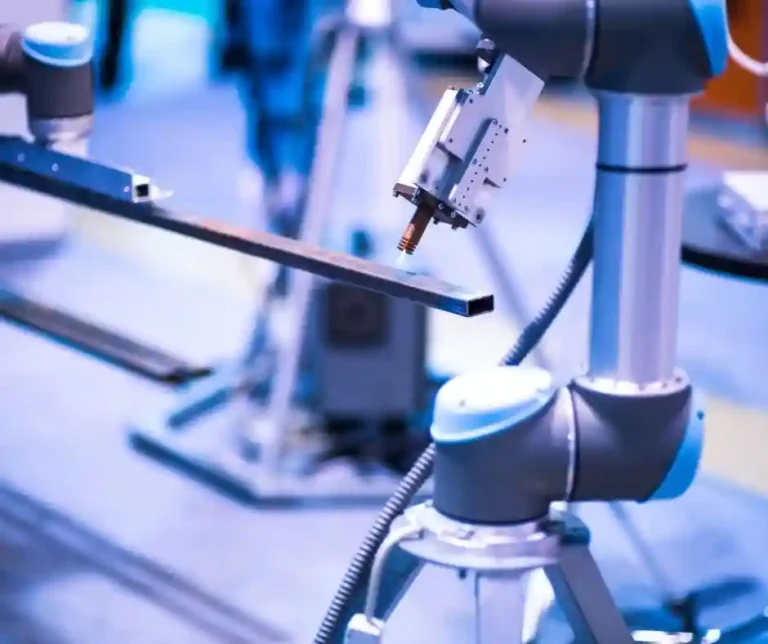 Czym zajmuje się operator robota spawalniczego?