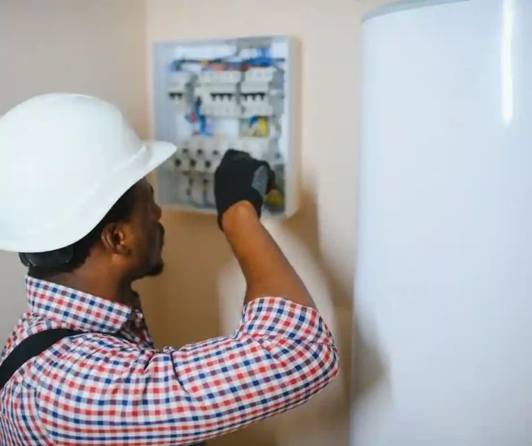 Elektryk z dobrą znajomością języka niemieckiego