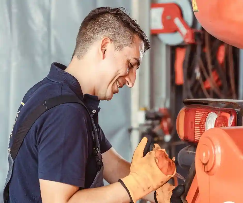 Mechanik Maszyn Rolniczych Niemcy od zaraz Mechanik Maszyn Rolniczych Niemcy od zaraz