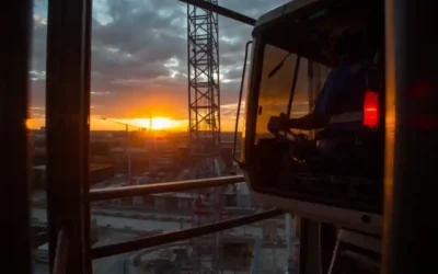 Operator żurawia wieżowego w Austrii